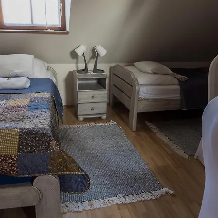 Edvy Malom Apartmanok Pápa מראה חיצוני תמונה